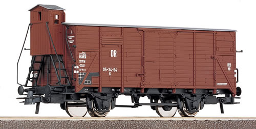 Box car with Brakemans Cab<br /><a href='images/pictures/Roco/66233.jpg' target='_blank'>Full size image</a>